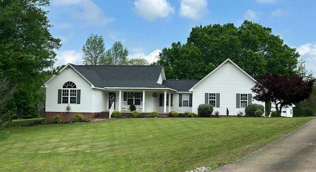 Photo of 130 Tree Canopy Cv, Savannah, TN 38372