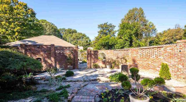 Photo of 19 Cherokee Dr, Memphis, TN 38111
