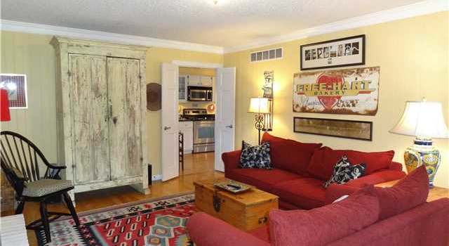 Photo of 7088 Woodridge Lane Ln, Germantown, TN 38138
