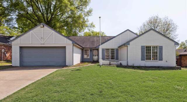 Photo of 5747 Bartlett Woods Dr, Bartlett, TN 38134