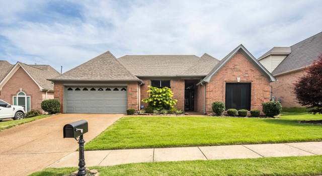 Photo of 7500 S Links View Ln S, Cordova, TN 38018