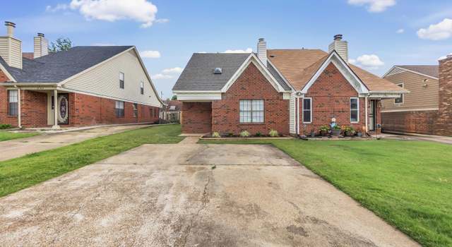 Photo of 6745 Ross Ridge Dr, Memphis, TN 38141