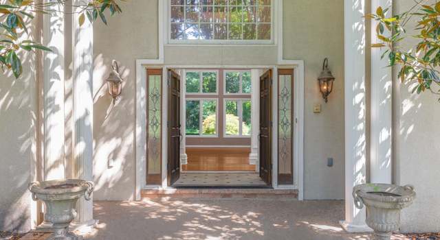 Photo of 7570 Chapel Ridge Dr, Cordova, TN 38016