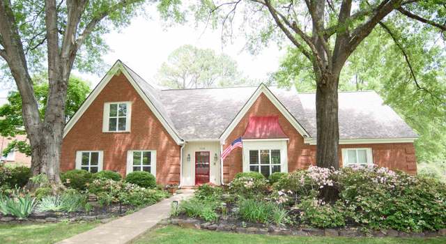 Photo of 8380 Willow Oak Rd, Germantown, TN 38139