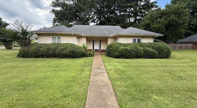 Photo of 3625 Wincross Dr, Memphis, TN 38119