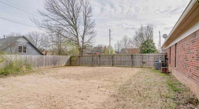 Photo of 8480 E Timber Creek Dr, Cordova, TN 38018