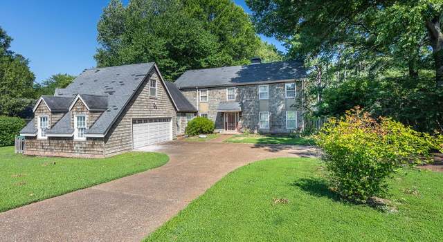Photo of 1361 Poplar Ridge Dr, Memphis, TN 38120