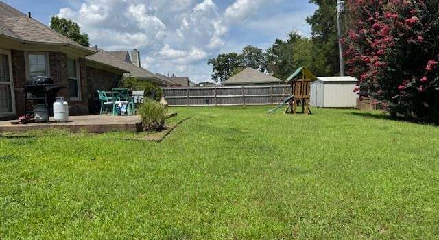 Photo of 862 Cairn Creek Dr, Memphis, TN 38018