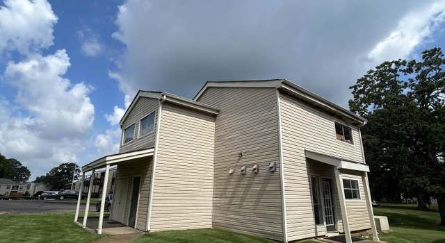 Photo of 6683 Whispering Oak Pl #4, Memphis, TN 38120