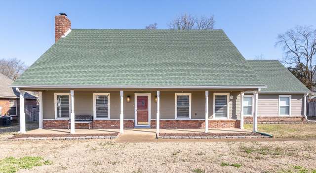 Photo of 582 Brinsley Dr, Collierville, TN 38017