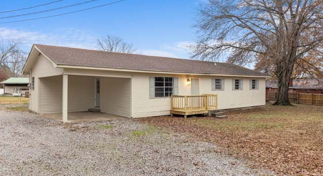 Photo of 104 Huddleston St, Ripley, MS 38663