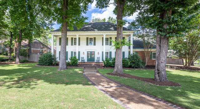 Photo of 8304 Mossy Creek Dr, Germantown, TN 38138