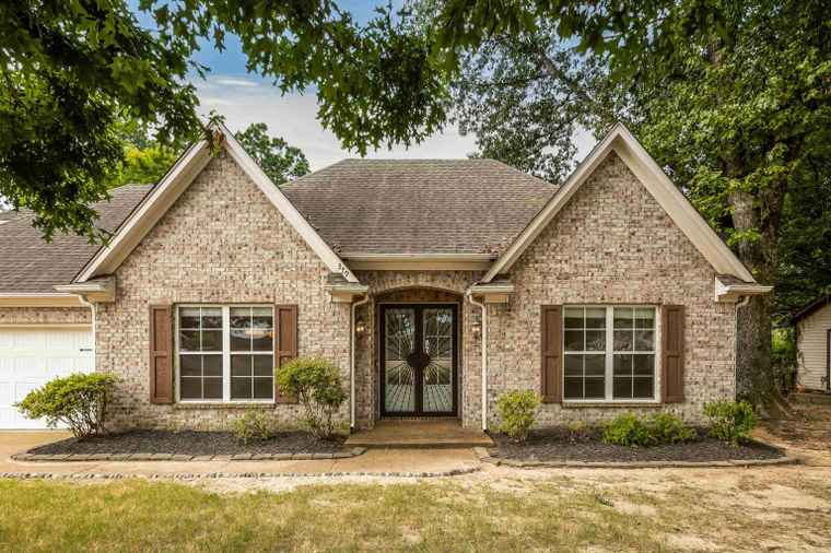 Photo of 379 Shelton Rd Collierville, TN 38017