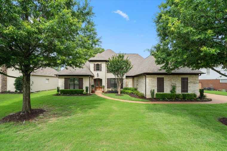 Photo of 1629 Brackenshire Ln Collierville, TN 38017