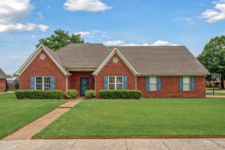 Photo of 7416 Don Valley Cv Bartlett, TN 38133