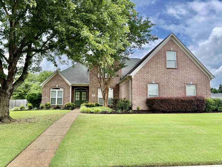 Photo of 6632 W Thriveaway Cv Bartlett, TN 38135