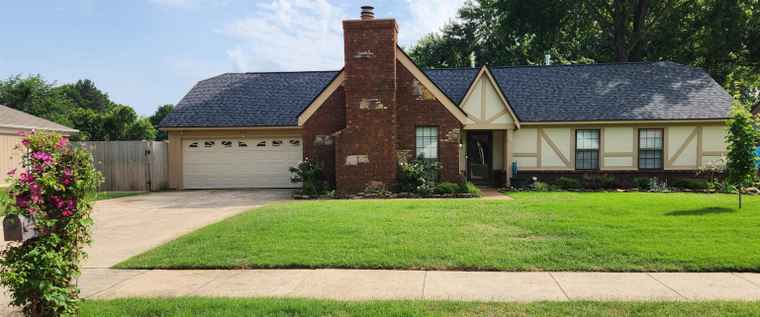 Photo of 5603 Autumn Glen Dr Bartlett, TN 38134