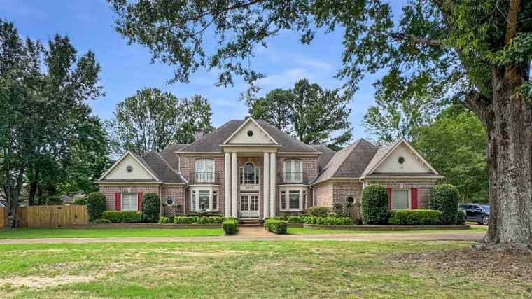 Photo of 9573 Wolf River Blvd Germantown, TN 38139