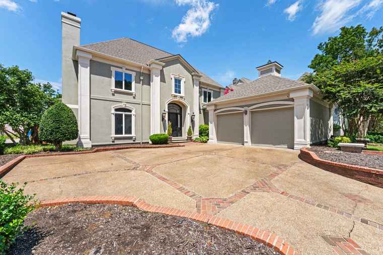 Photo of 1533 Massey Manor Ln Memphis, TN 38120