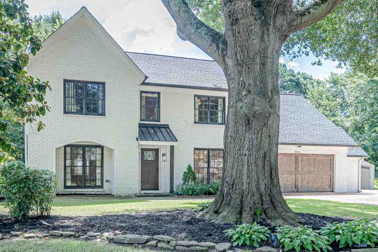 Photo of 8843 Calkins Cv Germantown, TN 38139