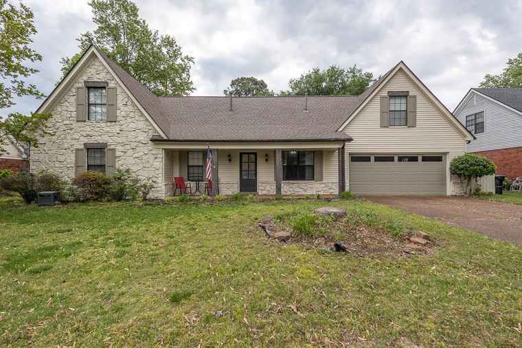 Photo of 3482 Countryhill Dr Bartlett, TN 38135