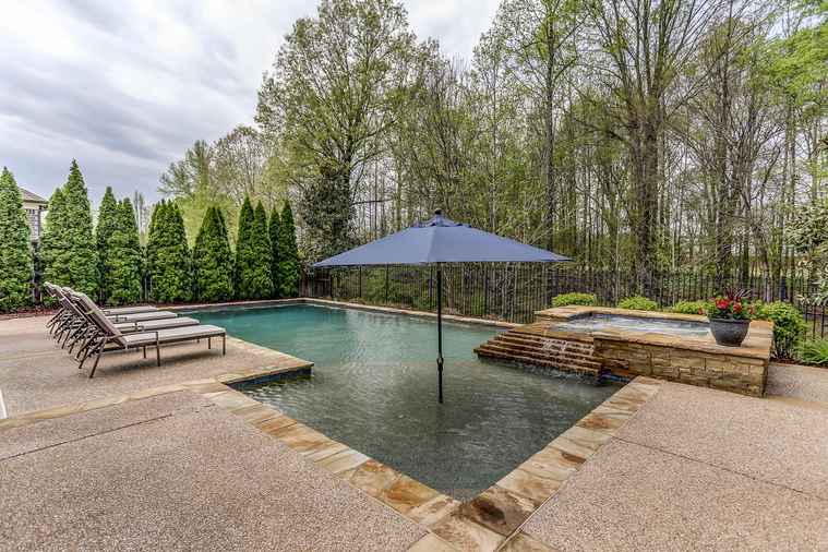 Photo of 1699 Amber Grove Ln Collierville, TN 38017
