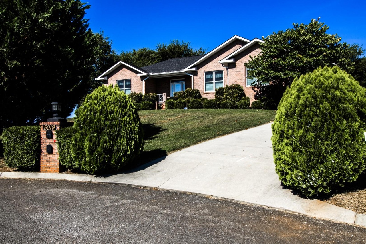 5019 Candlewood Ct Maryville TN 37804 MLS# 1055015 Redfin 5019 Candlewood Ct Maryville TN 37804 MLS# 1055015 Redfin