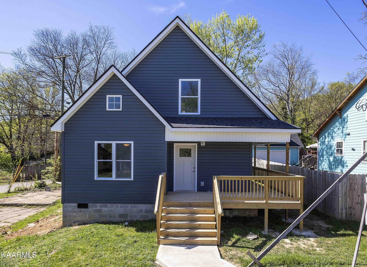 2453 Washington Ave, Knoxville, TN 37917
