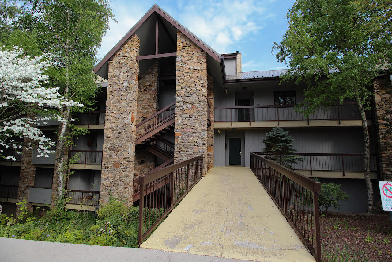 1130 Ski View Dr. Unit 306, Gatlinburg, TN 37738 MLS 1153360 Redfin