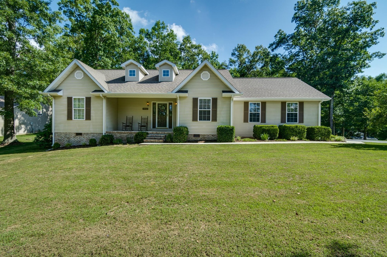 1033 Sunset Ridge Dr, Crossville, TN 38571 | MLS# 1086378 | Redfin