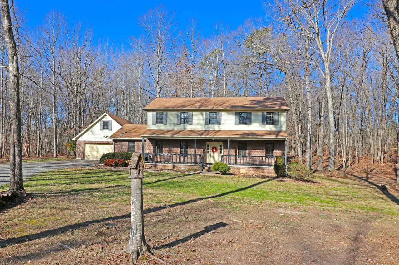 Corporate Retreat At Lone Mountain Shores Norris Lake Tennessee Corporate Retreat Lake Real Estate Lake House