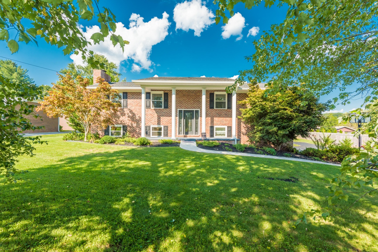 724 Eblen Cir, Kingston, TN 37763 MLS 1093494 Redfin