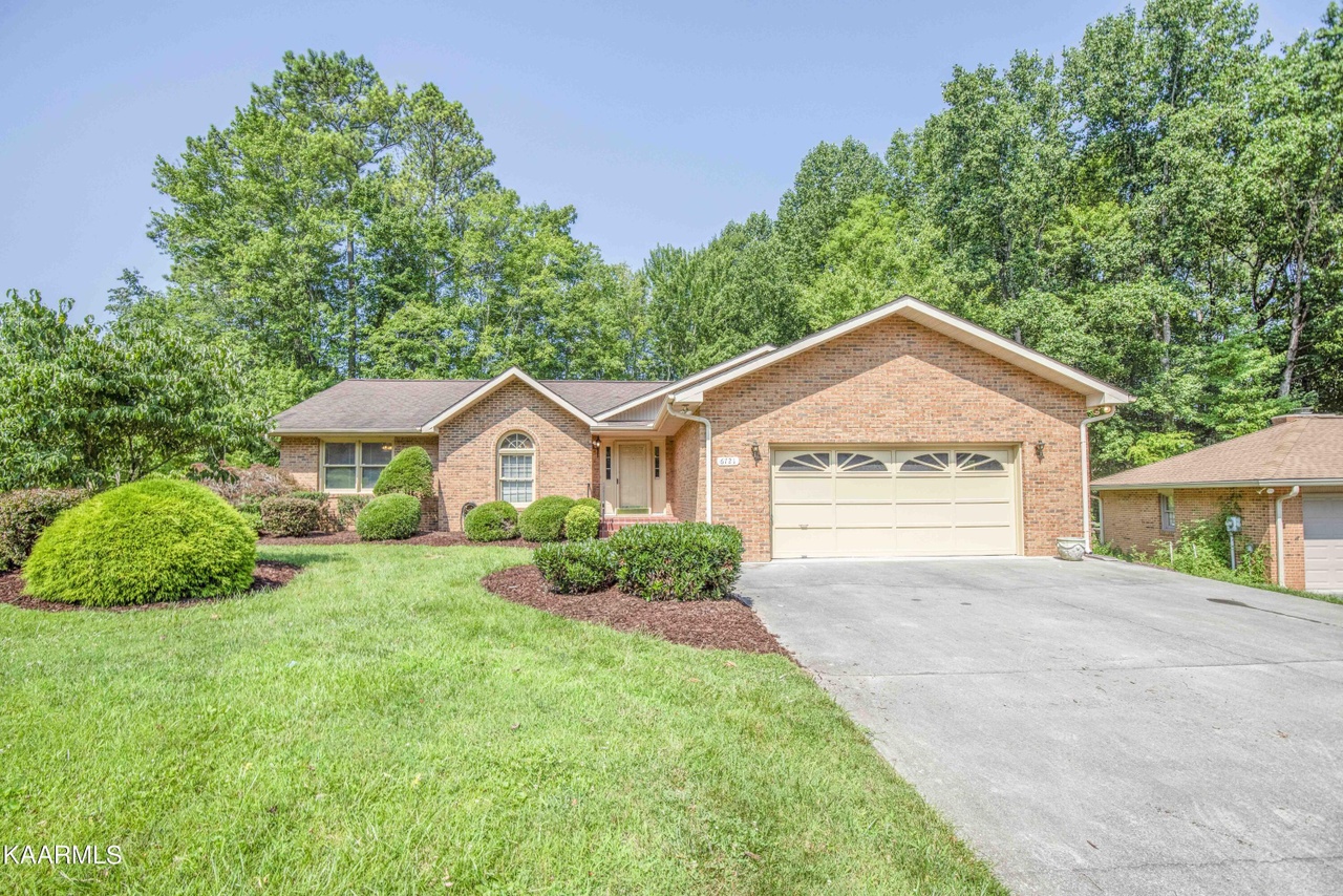 6721 Saddle Creek Pass, Knoxville, TN 37921 | MLS# 1234558 | Redfin