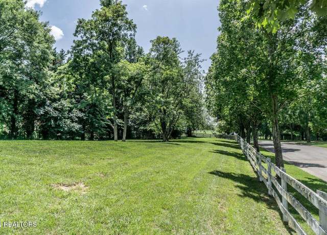 Property at 104 Lexington Ct, Greeneville, TN 37745