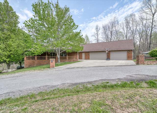 Property at 169 Catoosa Canyon Dr, Crossville, TN 38571, 3 beds, 2.5 baths
