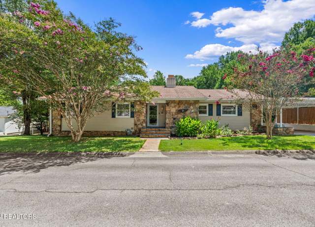 Property at 112 Orange Ln, Oak Ridge, TN 37830, 3 beds, 2.5 baths