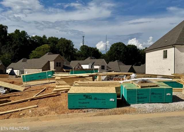 Property at 12015 Avery Manor Ln, Knoxville, TN 37922, 4 beds, 3 baths