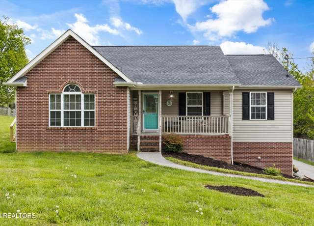 Property at 4716 Cabbage Ln, Knoxville, TN 37938, 3 beds, 2.5 baths