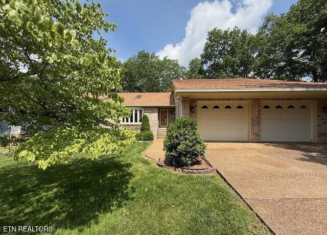 Property at 144 Greenwood Rd, Crossville, TN 38558, 3 beds, 2.5 baths