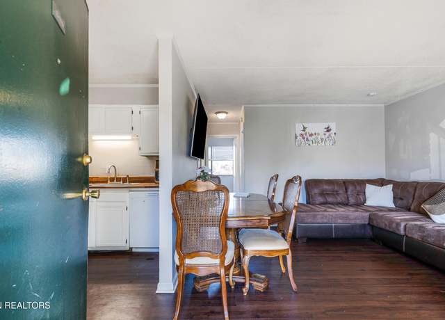 Property at 2718 Painter Ave Unit C106, Knoxville, TN 37919, 2 beds, 1 bath
