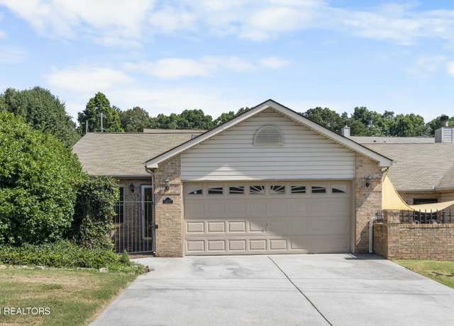 Property at 817 Villaview Way, Knoxville, TN 37920, 2 beds, 2 baths