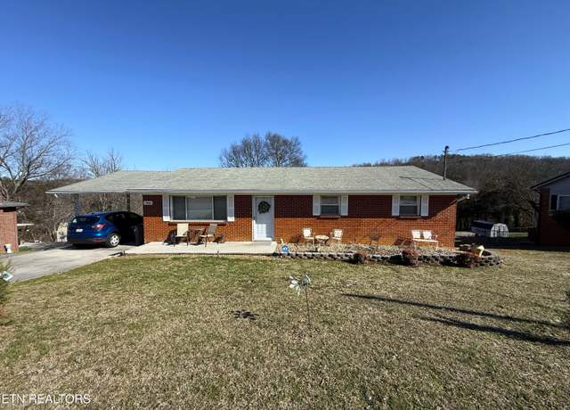 Property at 550 Summit Ridge Dr, Newport, TN 37821, 4 beds, 2 baths