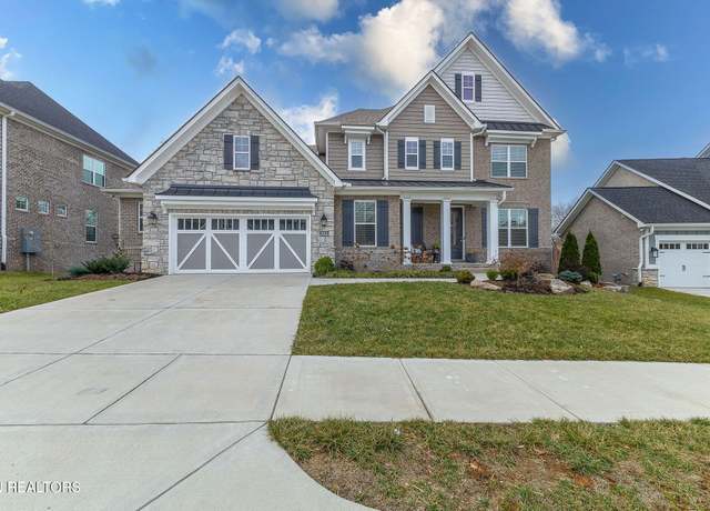 Property at 1819 English Ivy Ln, Knoxville, TN 37932, 4 beds, 3.5 baths