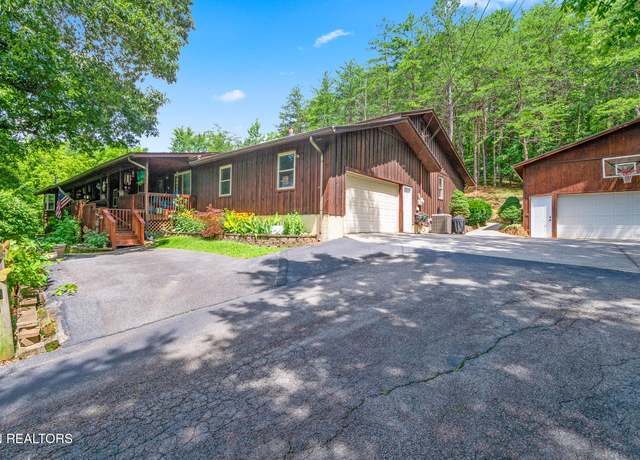 Property at 1108 Stanton Rd, Seymour, TN 37865, 3 beds, 4 baths