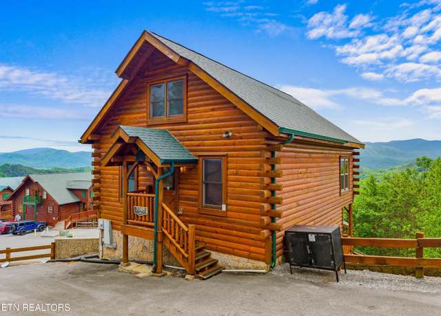 Property at 3105 Lakeview Lodge Dr, Sevierville, TN 37862, 1 bed, 2 baths