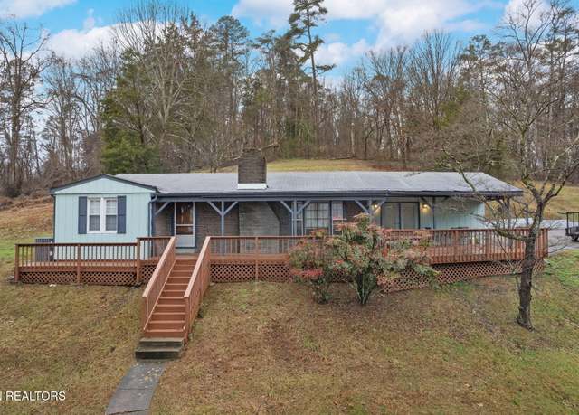 Property at 1116 Edgemoor Rd, Clinton, TN 37716, 3 beds, 1 bath
