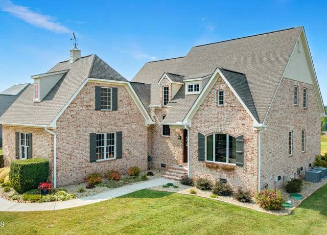 Property at 125 Watercrest Dr, Vonore, TN 37885, 4 beds, 3.5 baths