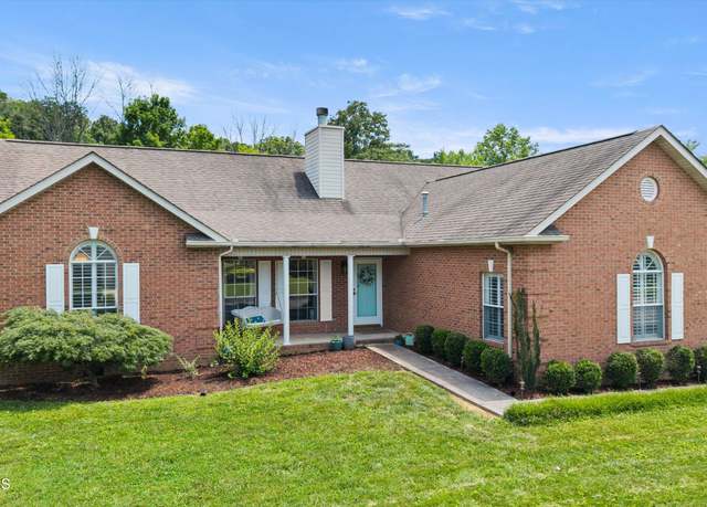 Property at 1610 Watering Pl, Knoxville, TN 37931, 3 beds, 2.5 baths