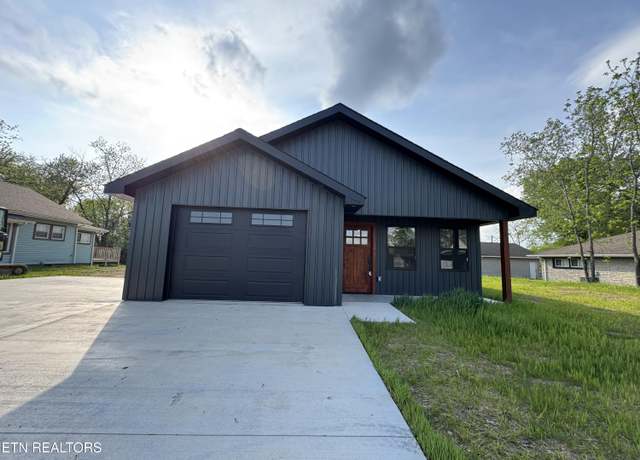 Property at 453 N Main St, Oneida, TN 37841, 3 beds, 2 baths