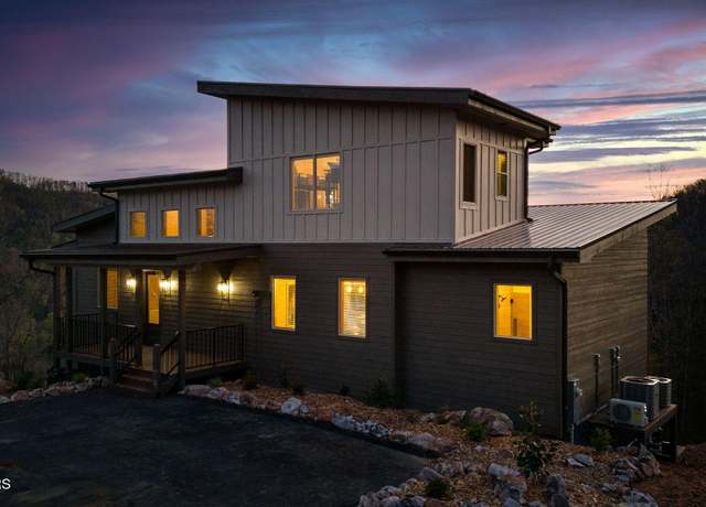 Property at 1429 Mountain Ash Way, Sevierville, TN 37876, 5 beds, 6 baths